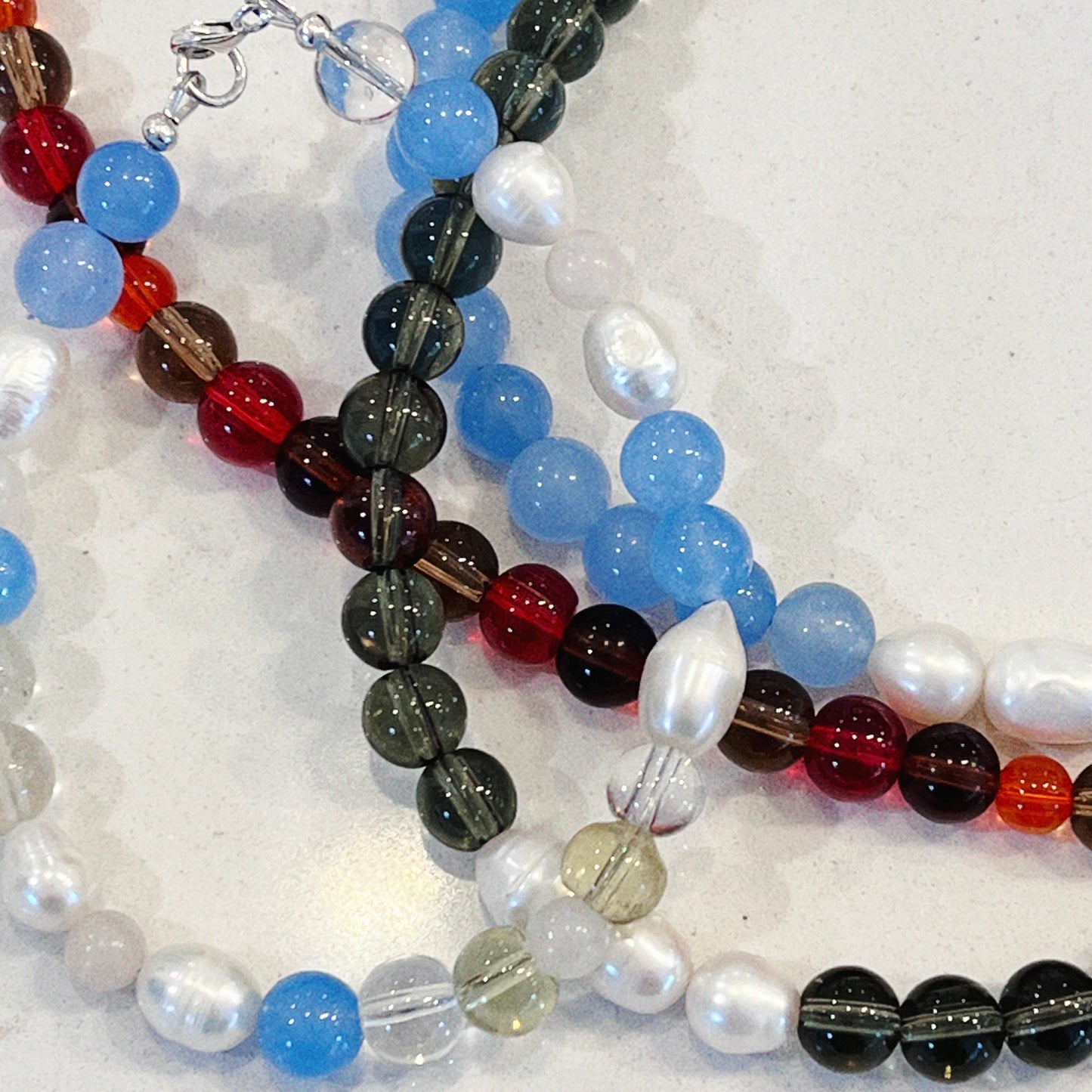 Colourful glass beaded bracelet - Soft Blue Pearl